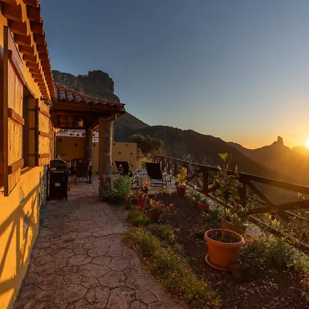 - Bentayga Tejeda (Gran Canaria)