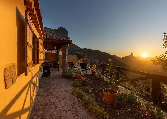 - Bentayga Tejeda (Gran Canaria)